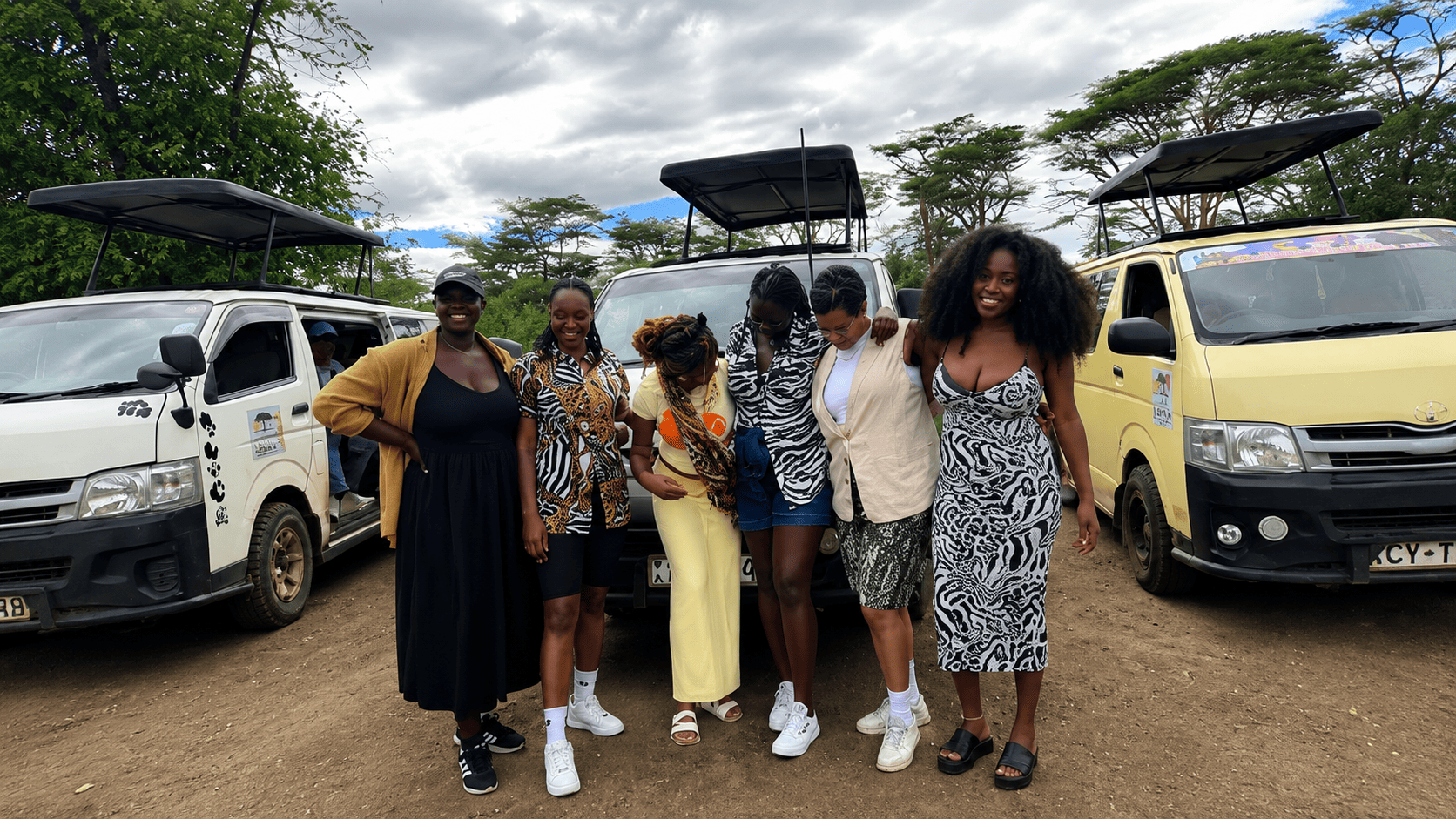 women on safari kenya lewkaxperience.com (1)