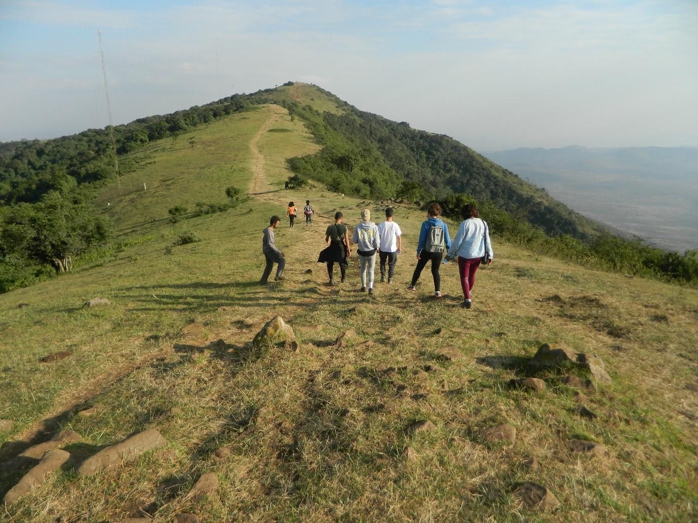 hiking lewka